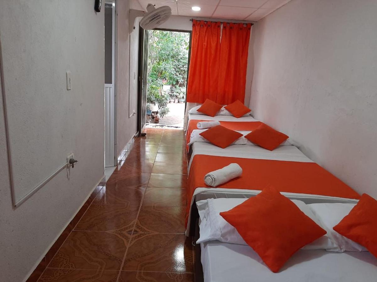 Hostal Villa Cecilia Villavieja Εξωτερικό φωτογραφία