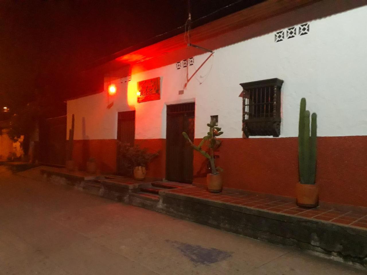 Hostal Villa Cecilia Villavieja Εξωτερικό φωτογραφία